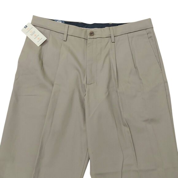 Dockers Pants Mens 36x32 Beige Pleated Front Stretch Flex Comfort Chino Office - Picture 2 of 11